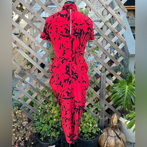 *RARE* Vintage 1980s Joni Blair Red and Black Abstract Pattern Dress - Picture 5 of 15